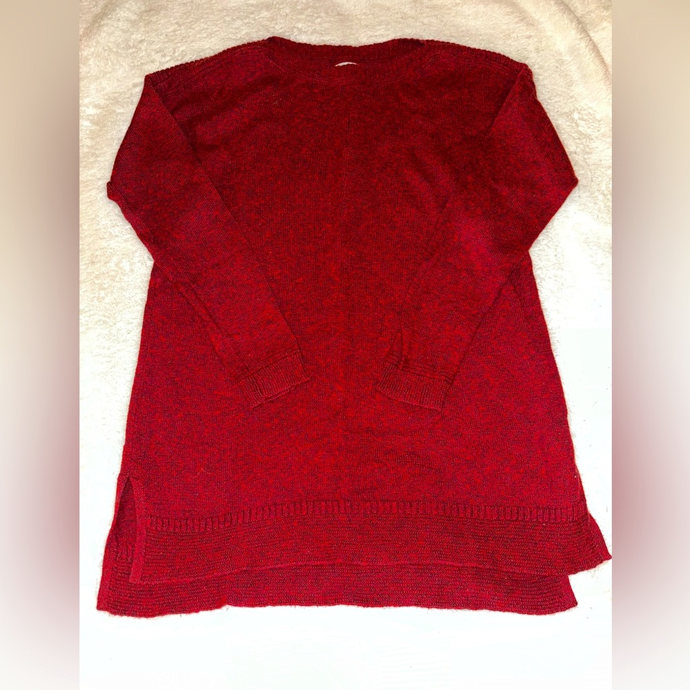 Red Women's Sweater‎